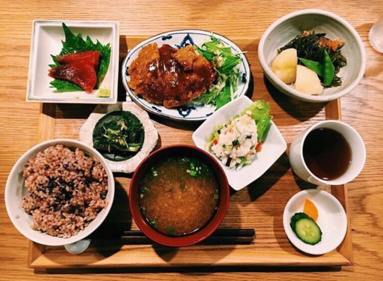 写真集食堂 めぐたま