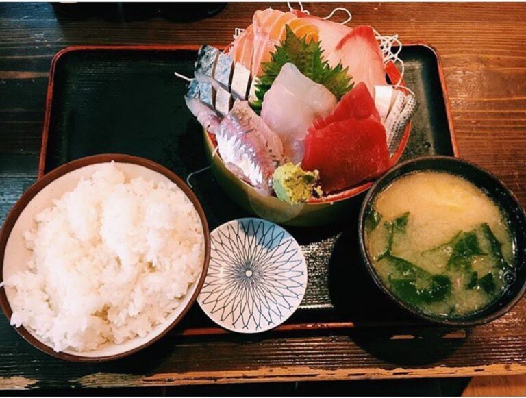 タカマル鮮魚店