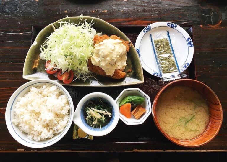 魚山亭