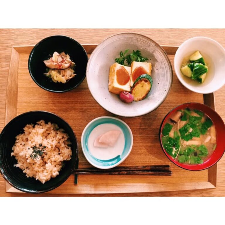ブラウンライス カフェ
