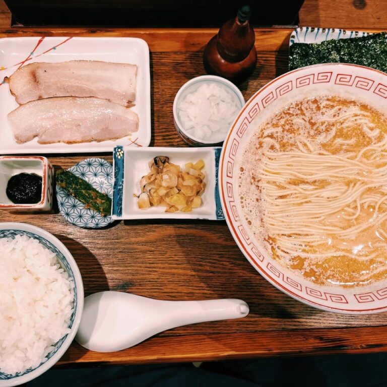 炭火焼濃厚中華そば奥倫道