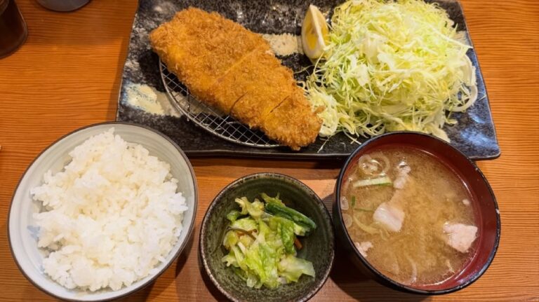 とんかつ専門店 がんばり亭